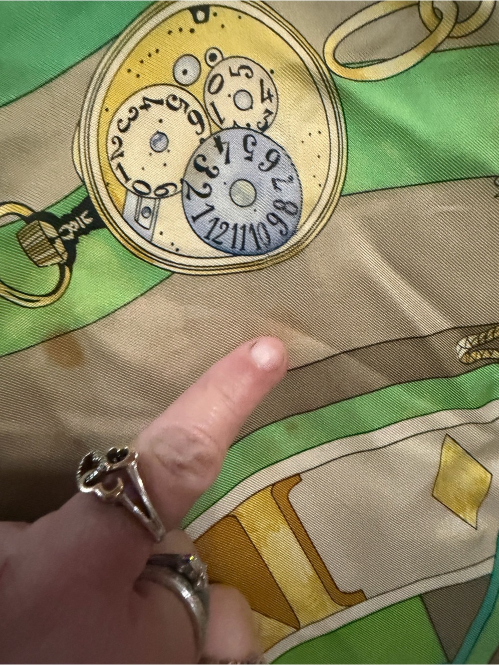 Hermes Parmut les fluers vintage silk Handrolled scarf - Picture 3 of 15